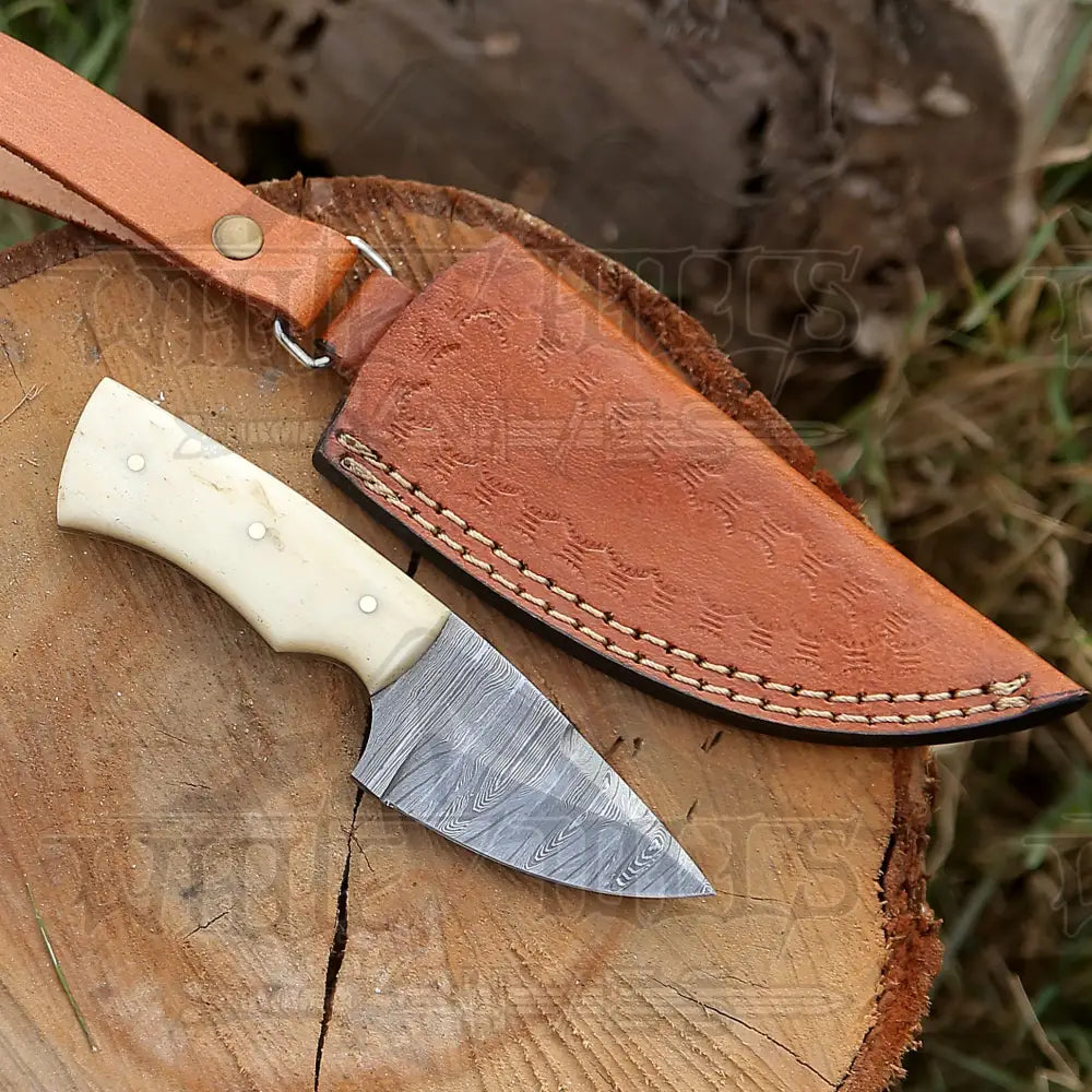 Handmade Damascus Steel Skinner Knife - Camel Bone Handle - 5.5" Full Tang Damascus Knife