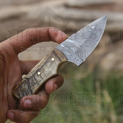 Handmade Damascus Steel Skinner Knife - Ram Horn Handle - 5.5" Full Tang Damascus Knife