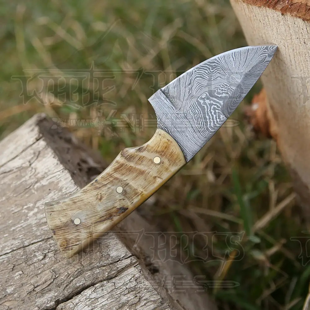 Handmade Damascus Steel Skinner Knife - Ram Horn Handle - 5.5" Full Tang Damascus Knife